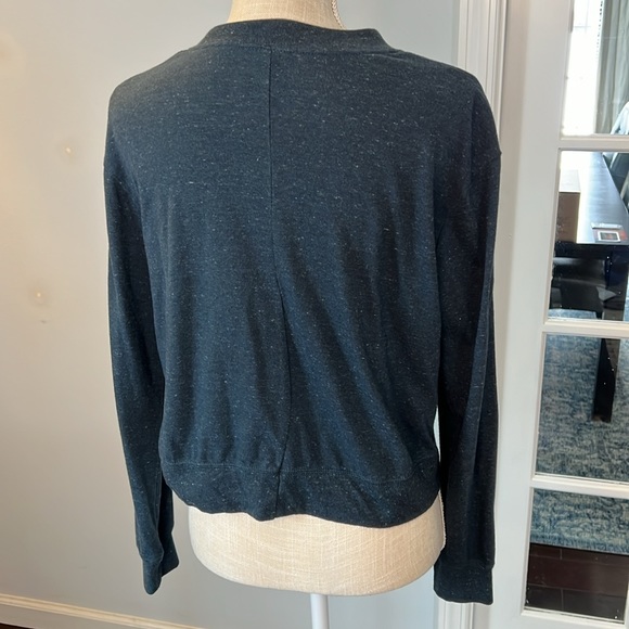 Nike blue long sleeve top, size XS - Picture 6 of 11